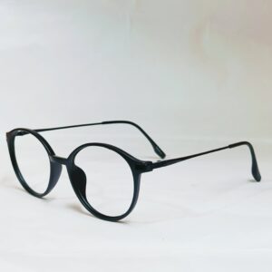 Contemporary Black Round Eyeglasses with Sleek Metal Temples